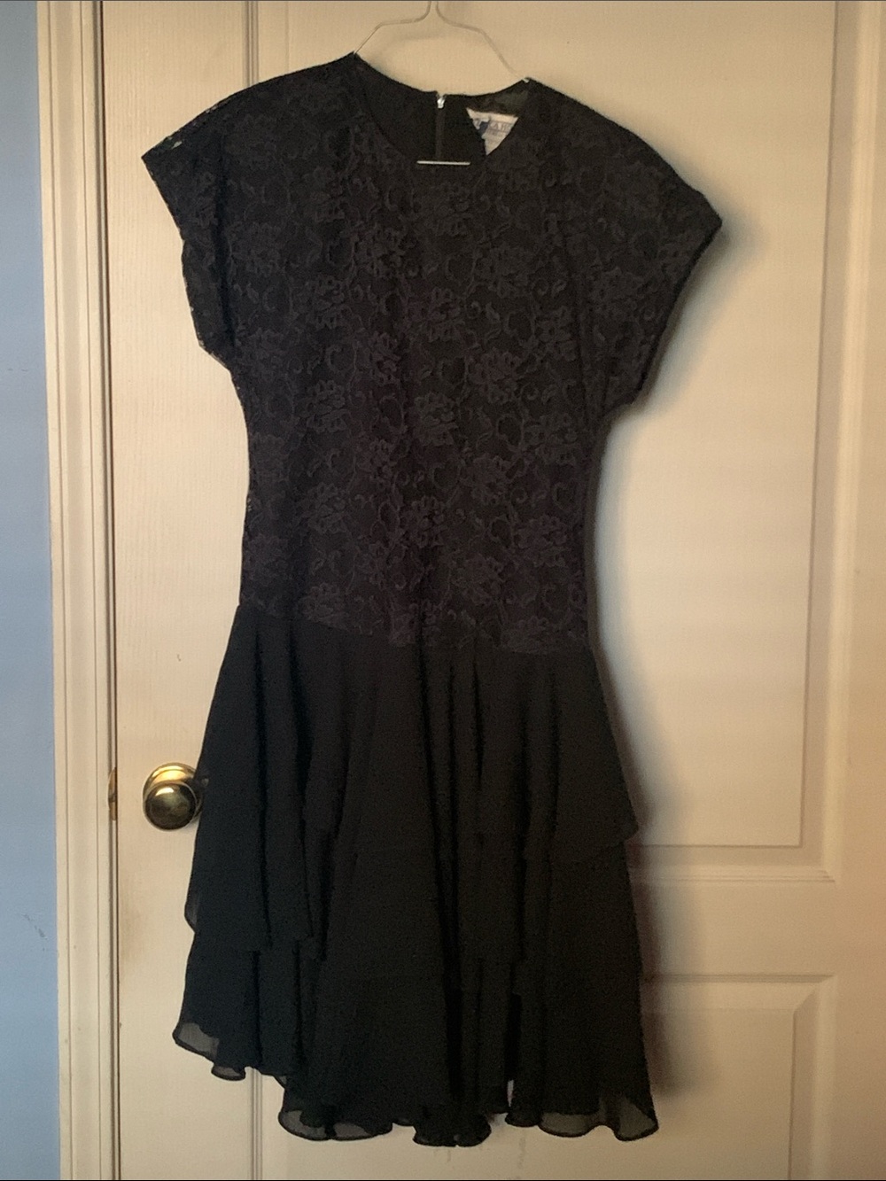 Jessica Howard Black Lace Bodice Tiered Chiffon Dress